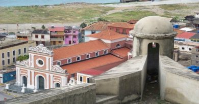 Ejecutan trabajos de recuperación del casco histórico de La Guaira