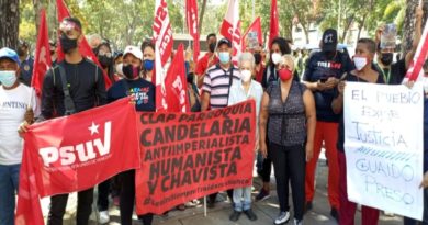 Pueblo caraqueño se moviliza para conmemorar los 64 años de la rebelión en contra de Marcos Pérez Jiménez