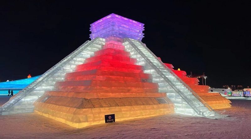 Escultura de hielo mexicana es inaugurada en un festival de China