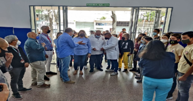 Estudiantes retornan a clases con rehabilitación del Complejo Educativo "Andrés Bello" en Caracas