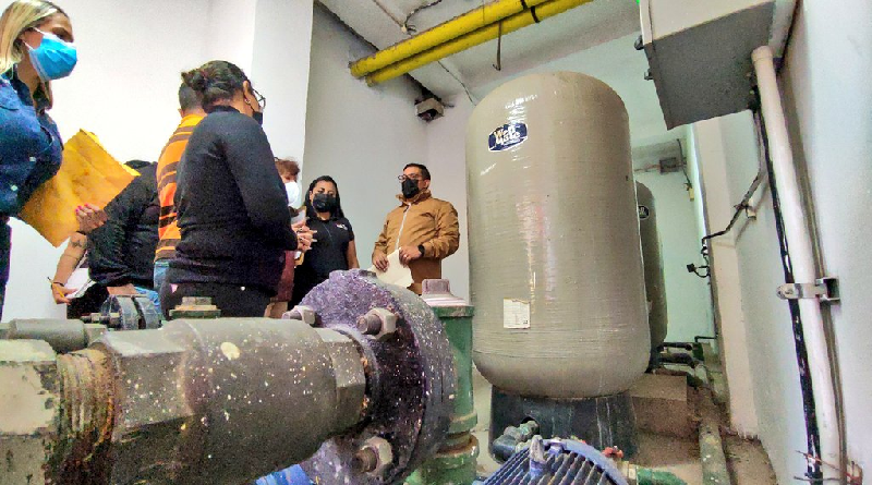 Ejecutan rehabilitación y resaneo del tanque reservorio de la parroquia Santa Rosalía