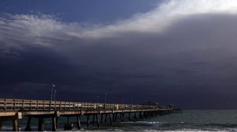 Tornado azota costas de Miami y deja saldo de al menos 4 heridos