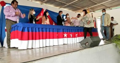 Autoridades luciteñas homenajearon a maestros en su mes