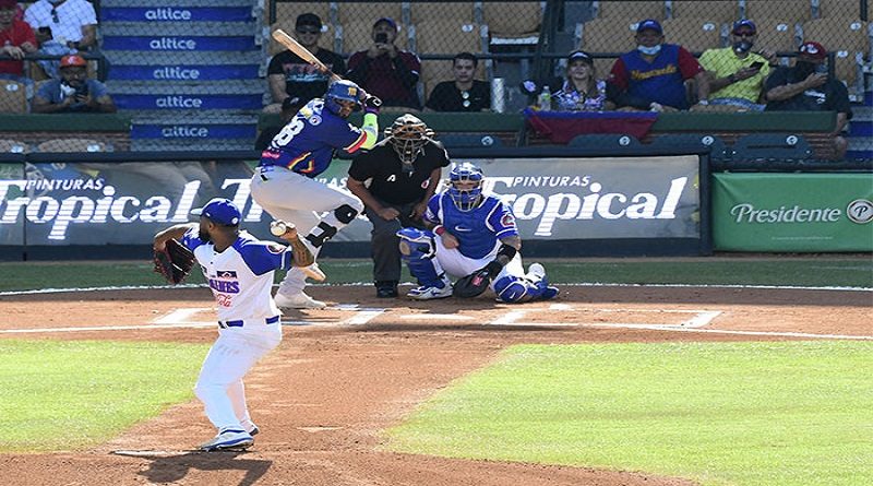 Magallanes se despidió de la Serie del Caribe al caer 1-8 ante Caimanes