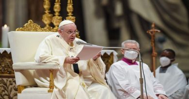 Papa Francisco anuncia disposición a viajar a Rusia y reunirse con Putin