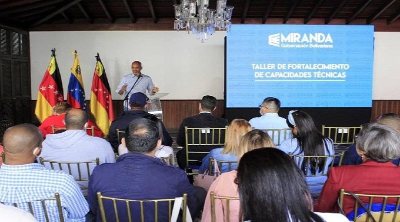 Taller gerencial para fortalecer eficiencia gubernamental en Miranda