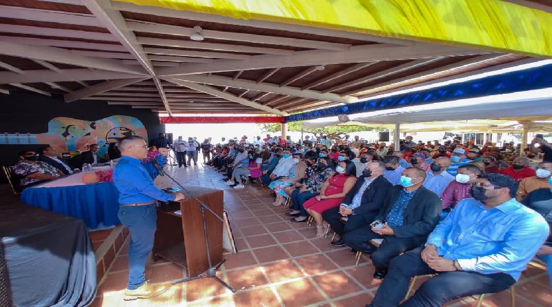 Ministro Villegas conmemora 37 años de la siembra de Alí Primera en Consejo Legislativo de Falcón