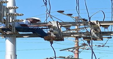 Corpoelec realiza labor de sustitución del circuito eléctrico Delicias en Higuerote I