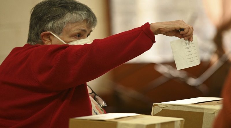 Inicia escrutinio de elecciones generales en Costa Rica﻿