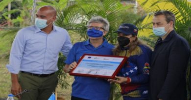 Firman convenio para incrementar la producción agrícola en Escuelas Técnicas Agropecuarias