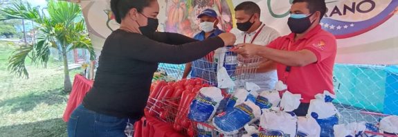 Feria del Campo Soberano beneficia a más de 200 familias en Tucupita
