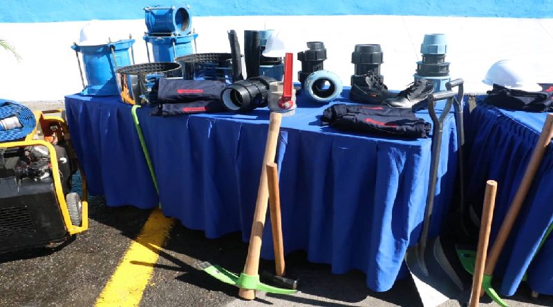 Entregan equipamiento y 6 vehículos recuperados a Hidrocapital 2 en Caracas