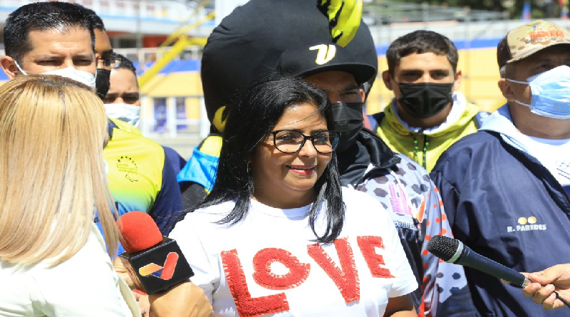 Vicepresidenta Delcy Rodríguez festeja día del amistad y el amor