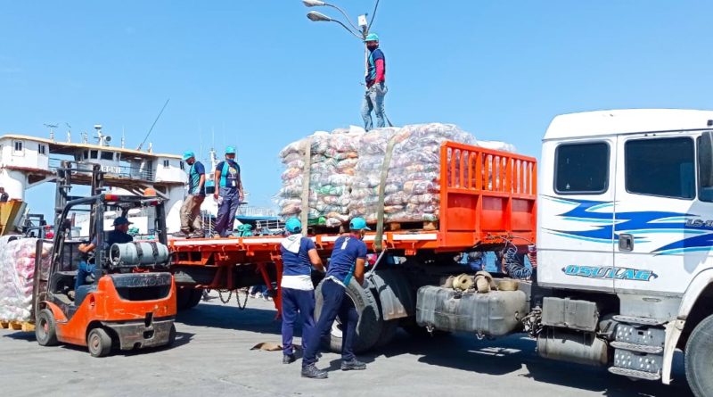 Armada Bolivariana colaboró con transporte de más de 240 toneladas de alimento para miles de familias de Cumaná