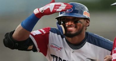 Danry Vásquez renueva con los Tiburones
