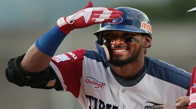 Danry Vásquez renueva con los Tiburones