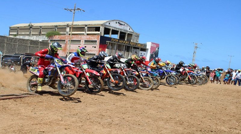Más de 150 pilotos de motocross participaron en Copa Drácula Xtremo 2022