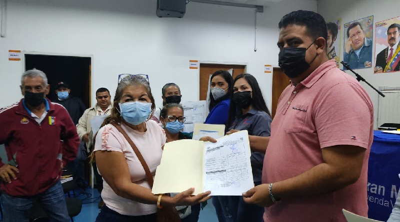 GMVV a través del INTU entrega 1.000 títulos de tierras