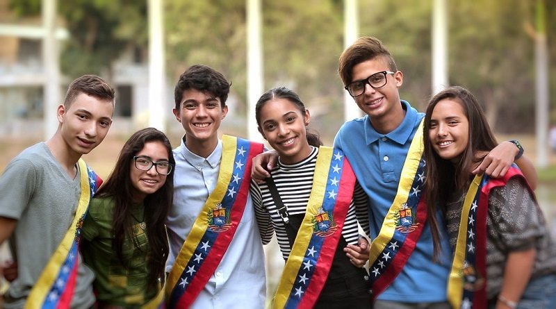 Juventud venezolana continúa a la vanguardia de los cambios históricos del país