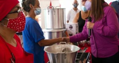 Diez Casas de Alimentación de La Vega son abastecidas por Alcaldía de Caracas