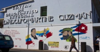 Inspeccionan trabajos de recuperación de centros de salud de Punto Fijo