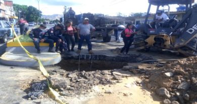 Reparan botes de agua en Cúa por órdenes de la gobernación