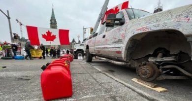 Ontario declara estado de emergencia ante protesta de chóferes