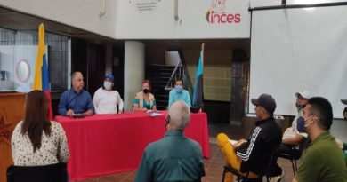 Comunicadores y Movimiento 2.0 del PSUV-Zulia efectúan debate sobre las 3R. Nets