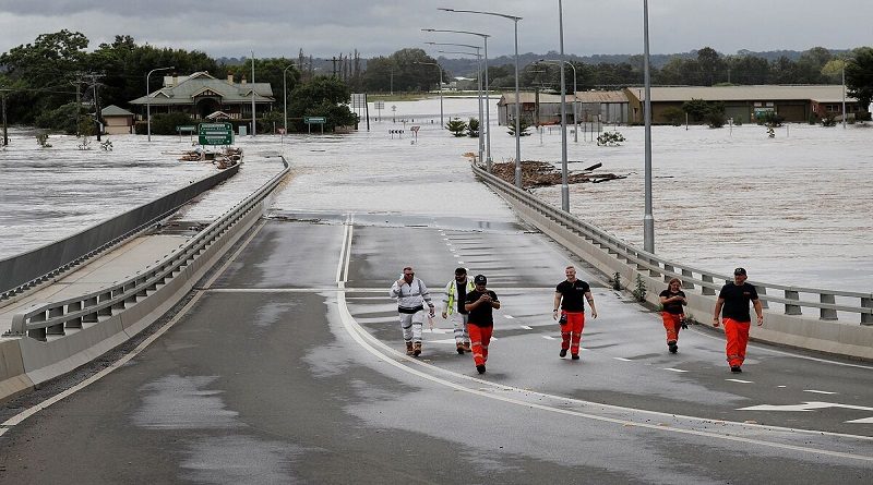 Australia ordena evacuar a 200.000 personas por tormenta