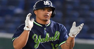 José Osuna despachó su primer jonrón en Japón