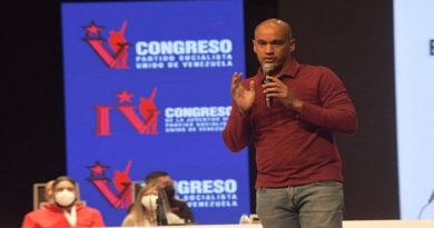 Héctor Rodríguez exhorta a incluir a la juventud en las UBCH para renovar al PSUV