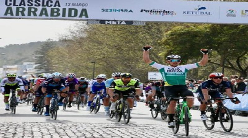 Orluis Aular conquista su primera victoria al vencer en la Clásica de Arrábida en Portugal