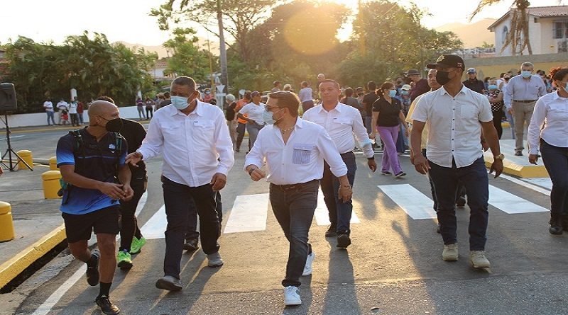 Inauguran nueva rotonda vial del Trigal Centro en Carabobo