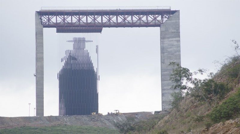 Inspeccionan trabajos de mantenimiento vial y embellecimiento del Monumento Manto de la Divina Pastora en Lara