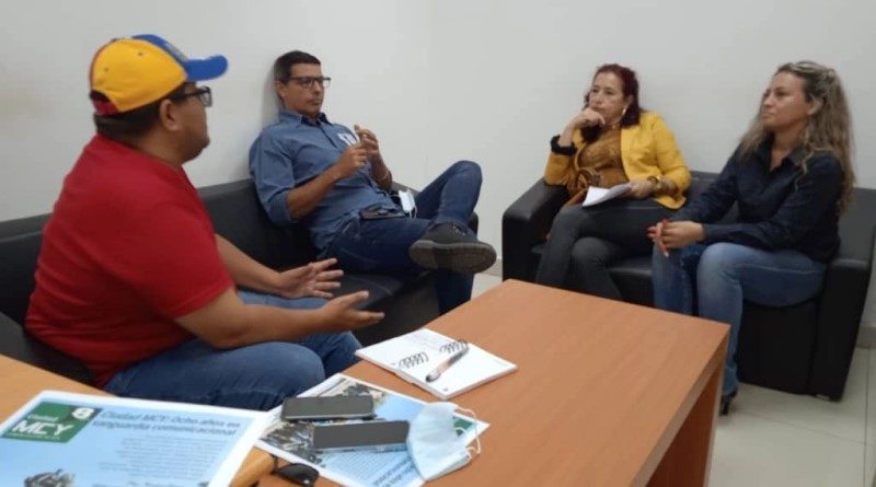 Plantean formación académica de servidores públicos en Universidad Bicentenaria de Aragua