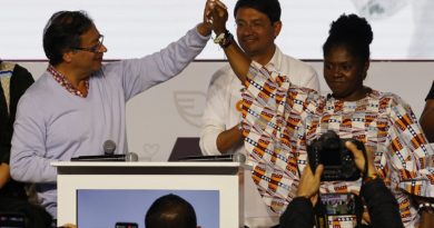 Gustavo Petro arrasa en Colombia y será el abanderado presidencial del Pacto Histórico
