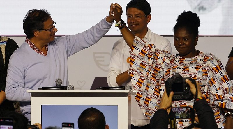 Gustavo Petro arrasa en Colombia y será el abanderado presidencial del Pacto Histórico