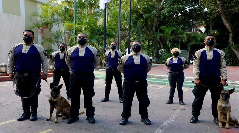 Senamecf incorpora coordinación canina K-9 F para la búsqueda y rescate de cadáveres
