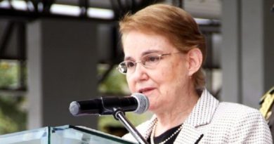 Ministra de gobierno de Ecuador presenta su renuncia