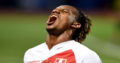 Perú sufre importante baja para su partido clave ante Paraguay
