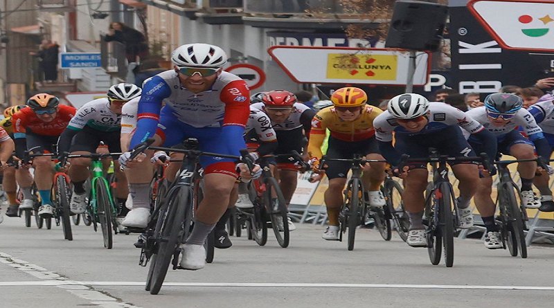 Ciclista australiano Michael Matthews expone su liderazgo en la Vuelta a Cataluña
