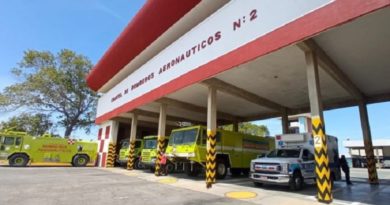 Reacondicionan comando de bomberos aeronáuticos en La Chinita