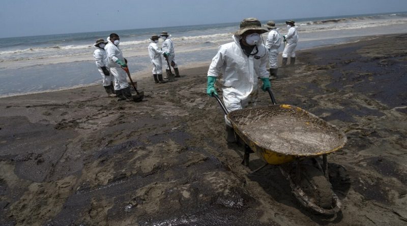 Perú abre un proceso sancionador a Repsol «por incumplir contención de crudo»