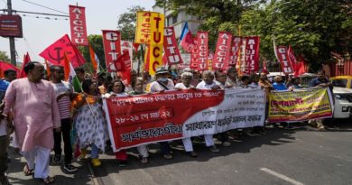 Huelgas paralizan algunos servicios en India