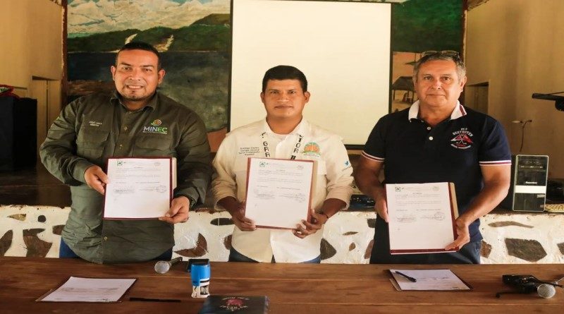 Inparques y Pueblo Pemón firman convenio para administración conjunta del Parque Nacional Canaima