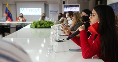 Avanza conformación de unidades de aprendizaje de mujeres venezolanas en la ciencia