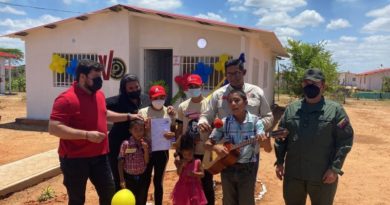 GMVV entrega llaves a 32 familias de Monagas y suma 3.990.459 hogares dignos