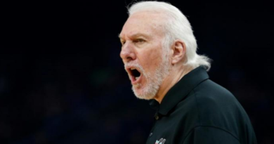 Greg Popovich y LeBron celebran éxitos en jornada de la NBA