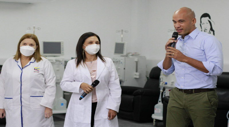 Aperturan unidad de diálisis del Hospital Dr. Luis Salazar Domínguez en Miranda