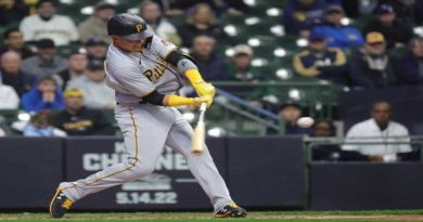 Diego Castillo conecta su primer cuadrangular en las Grandes Ligas